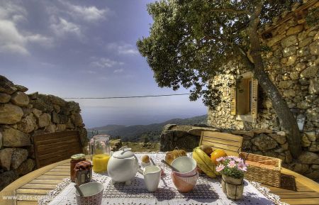Gîte à Cargèse, la côte ouest, Corse-du-Sud, labellisé Gîtes de France : le séjour Gite n °22951 Cargèse - Corse - Gîte à Cargèse, la côte ouest, Corse-du-Sud, labellisé Gîtes de France : le séjour