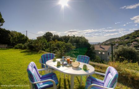 Gîte à Miomo, Grand Bastia, Haute-Corse, labellisé Gîtes de France : le jardin Gite n °58241 Miomo - Corse - Gîte à Miomo, Grand Bastia, Haute-Corse, labellisé Gîtes de France : le jardin