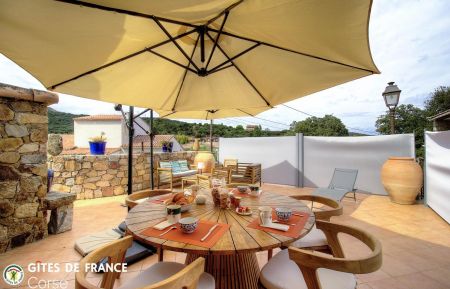 Gîte à Santa Reparata Di Balagna, La Balagne, Haute-Corse, labellisé Gîtes de France: la terrasse Gite n °64591 Santa-Reparata-di-Balagna - Corse - Gîte à Santa Reparata Di Balagna, La Balagne, Haute-Corse, labellisé Gîtes de France: la terrasse