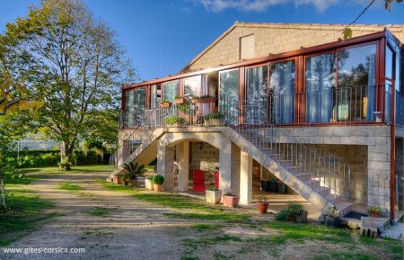 Gîte à Sollacaro, le Grand Valinco, Corse du Sud, labellisé Gîtes de France: vue d'ensemble de la maison Gite n °14922 Sollacaro - Corse - Gîte à Sollacaro, le Grand Valinco, Corse du Sud, labellisé Gîtes de France: vue d'ensemble de la maison