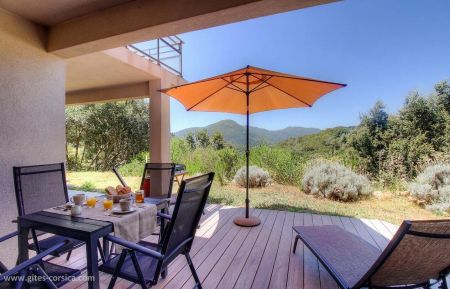 Gite n &deg;25911 Sart&egrave;ne - Corse - G&icirc;te &agrave; Sart&egrave;ne, en Corse du Sud, labellis&eacute; Gites de France : la terrasse et la vue