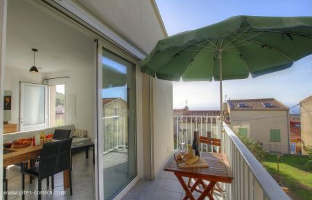 Gite à cargése, la Côte Ouest, Corse du Sud, labellisé Gîtes de France : la terrasse Gite n °20874 Cargèse - Corse - Gite à cargése, la Côte Ouest, Corse du Sud, labellisé Gîtes de France : la terrasse