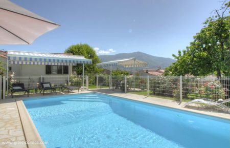 Chambre d'hôtes - 21451 - Sarrola Carcopino - Le Grand Ajaccio - Labellisé Gîtes de France - la piscine Kamer bij particulieren nr.21451 Sarrola-Carcopino - Corse - Chambre d'hôtes - 21451 - Sarrola Carcopino - Le Grand Ajaccio - Labellisé Gîtes de France - la piscine