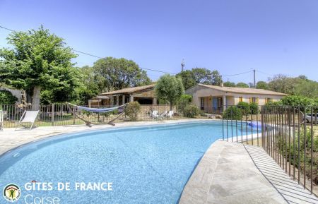 Chambres d'hôtes à Sotta, Corse du du Sud, labelisé Gîtes de France : la piscine Kamer bij particulieren nr.25222 Sotta - Corse - Chambres d'hôtes à Sotta, Corse du du Sud, labelisé Gîtes de France : la piscine