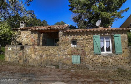 Gîte à Sari Solenzara, Corse du Sud, labellisé gîtes de France, la maison au 134 Monticeddu Gite n °14951 Sari-Solenzara - Corse - Gîte à Sari Solenzara, Corse du Sud, labellisé gîtes de France, la maison au 134 Monticeddu
