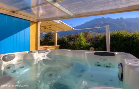 Gite n &deg;60631 Calenzana - Corse - G&icirc;te &agrave; Calenzana, Balagne, Haute-Corse, labellis&eacute; G&icirc;tes de France : le jacuzzi