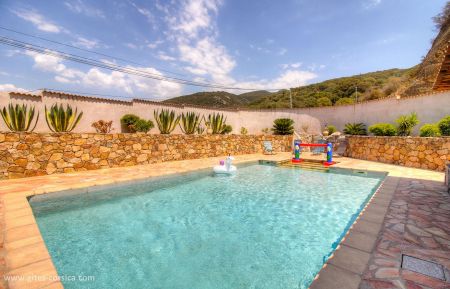 Gite n &deg;26361 Viggianello - Corse - Gite &agrave; Viggianello, Le Grand Valinco, Corse du Sud, labelis&eacute; G&icirc;tes de France : la piscine