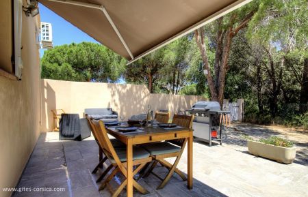 Gîte à Calvi, Balagne, Haute-Corse, labellisé Gîtes de France : la terrasse Gite n °61571 Calvi - Corse - Gîte à Calvi, Balagne, Haute-Corse, labellisé Gîtes de France : la terrasse