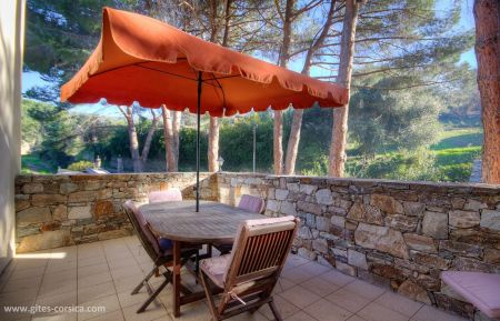 Gite n &deg;56481 Patrimonio - Corse - G&icirc;te &agrave; Patrimonio, Grand Bastia, Haute-Corse, labellis&eacute; G&icirc;tes de France : la terrasse