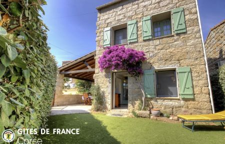 Gite n &deg;22391 Sart&egrave;ne - Corse - G&icirc;te &agrave; Serragia, la Grand Valinco, Corse-du-Sud, labellis&eacute; G&icirc;tes de France : la maison