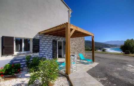 Gite n &deg;62861 Farinole - Corse - G&icirc;te &agrave; Farinole, Grand Bastia, haute-Corse, labellis&eacute; G&icirc;tes de France : l'entr&eacute;e du gite