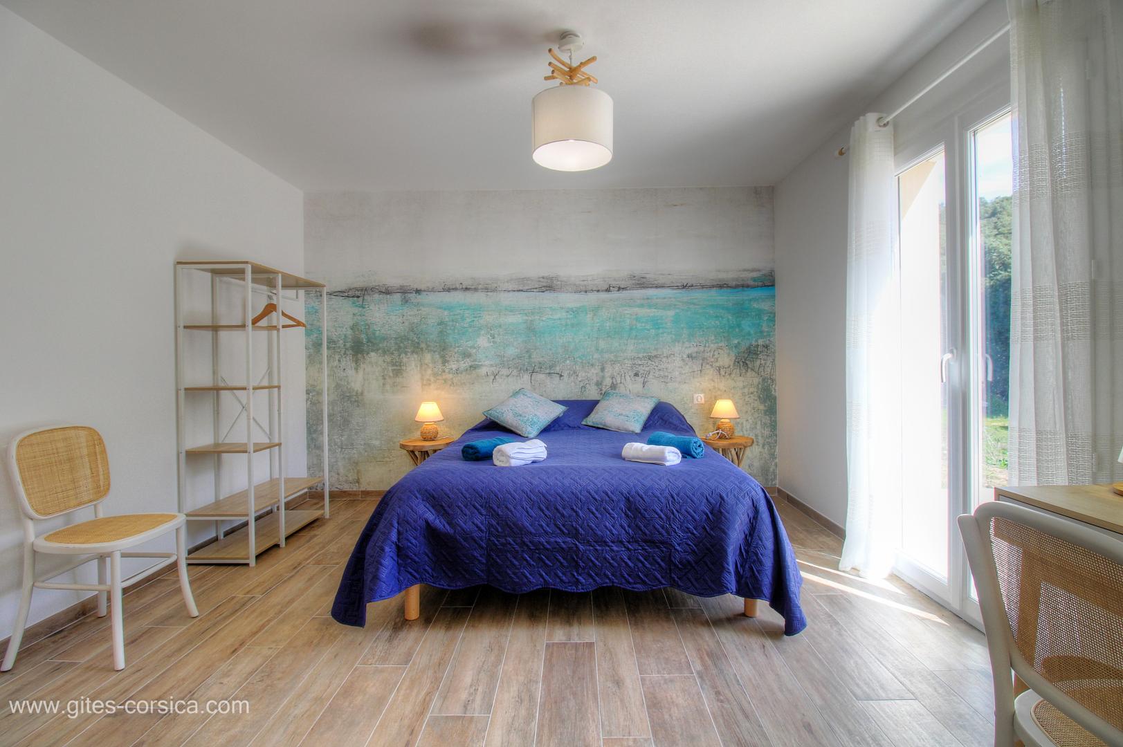 Chambres d'hôtes Sintineddi à Casalabriva, le Grand Valinco, Corse du sud, labellisé Gîtes de France : la chambre photo 7