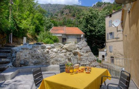 Gite n &deg;61661 Venaco - Corse - G&icirc;te &agrave; Venaco, Centre Corse, Haute-Corse, labellis&eacute; G&icirc;tes de France : terrasse