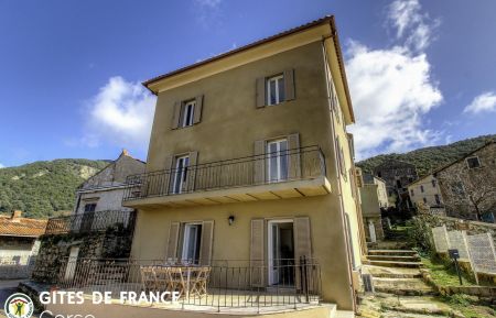 Gite n &deg;26782 Vico - Corse - Gite &agrave; Vico, la Cote Ouest, Corse du Sud, labellis&eacute; G&icirc;te de France : la b&acirc;tisse