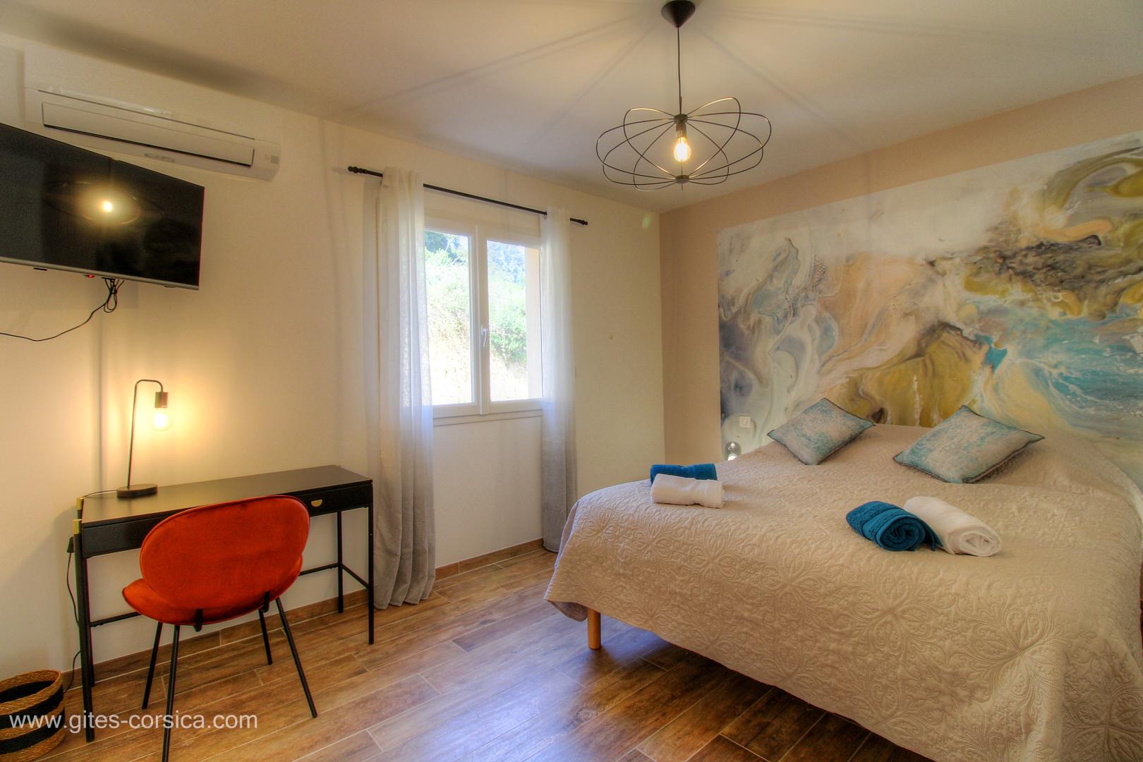 Chambres d'hôtes Anghjula Dea à Casalabriva, le Grand Valinco, Corse du sud, labellisé Gîtes de France : la chambre photo 14