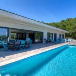 Gite &agrave; Sari Solenzara, le Sud Corse, labelis&eacute; G&icirc;tes de France : la piscine