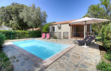 Gîte à Travo, la côte orientale, Haute-Corse, labellisé Gîtes de France : la piscine Gite n °56442 Ventiseri - Corse - Gîte à Travo, la côte orientale, Haute-Corse, labellisé Gîtes de France : la piscine