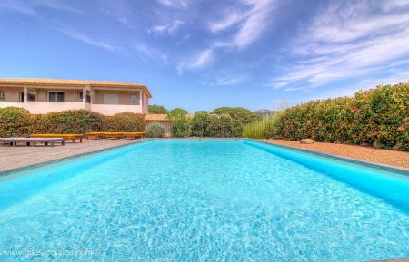 Gite n &deg;27442 Porto-Vecchio - Corse - Gite &agrave; Porto-Vecchio, le Sud Corse, Labellis&eacute; G&icirc;tes de France : la piscine