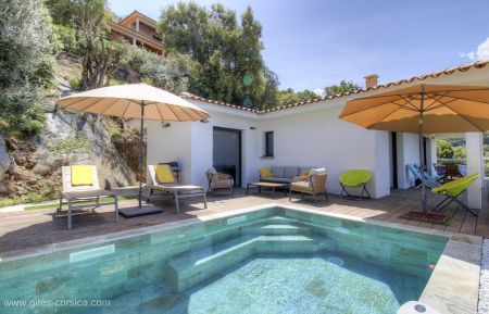 Gite n &deg;25592 Viggianello - Corse - G&icirc;te &agrave; Viggianello, le Grand Valinco, Corse-du-Sud, labellis&eacute; G&icirc;tes de France, la piscine et la maison