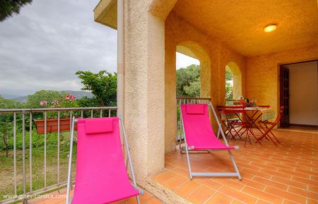 Gîte à Calvi, Balagne, Haute-Corse, labellisé Gîtes de France : la terrasse Gite n °57474 Calvi - Corse - Gîte à Calvi, Balagne, Haute-Corse, labellisé Gîtes de France : la terrasse