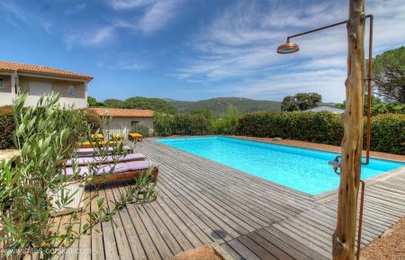 Gite n &deg;27443 Porto-Vecchio - Corse - Gite &agrave; Porto-Vecchio, le Sud Corse, Labellis&eacute; G&icirc;tes de France : la piscine
