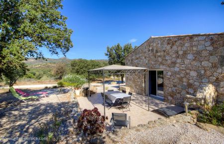 Gîte à Speloncato, Balagne, Haute-Corse, labellisé Gîtes de France : terrasse Gite n °58681 Speloncato - Corse - Gîte à Speloncato, Balagne, Haute-Corse, labellisé Gîtes de France : terrasse