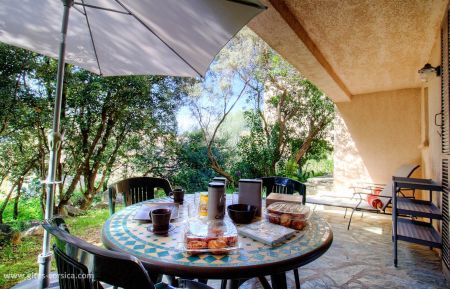 Gite n &deg;59751 Lumio - Corse - G&icirc;te &agrave; Lumio, Balagne, Haute-Corse, labellis&eacute; G&icirc;tes de France : la terrasse