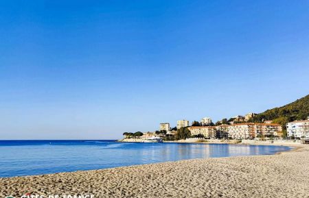 Stedentrip nr.28731 Ajaccio - Corse - la plage du trottel, &agrave; 50m de l'entr&eacute;e de la r&eacute;sidence